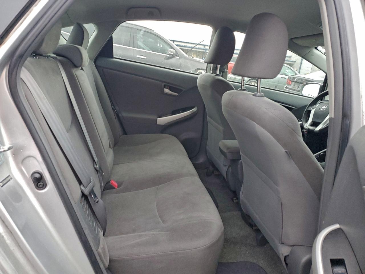 2011 TOYOTA PRIUS photo 11