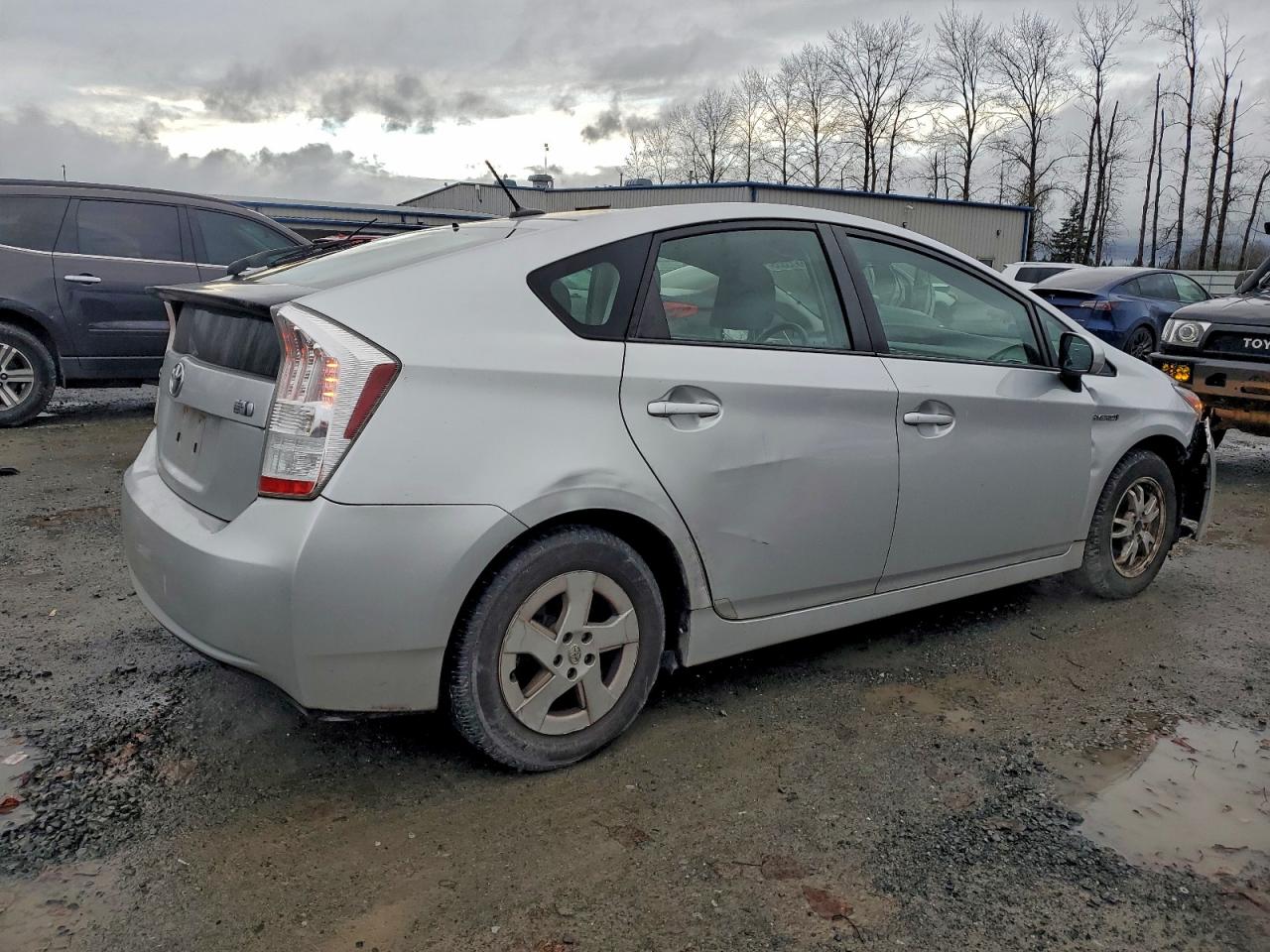 2011 TOYOTA PRIUS photo 3