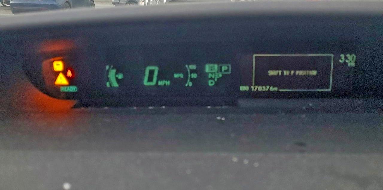 2011 TOYOTA PRIUS photo 9