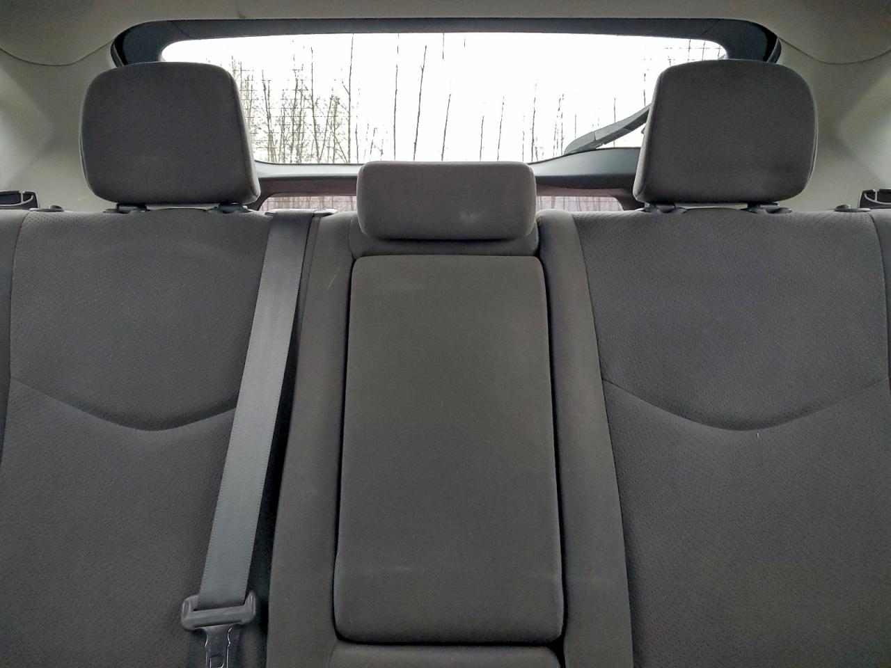 2011 TOYOTA PRIUS photo 10