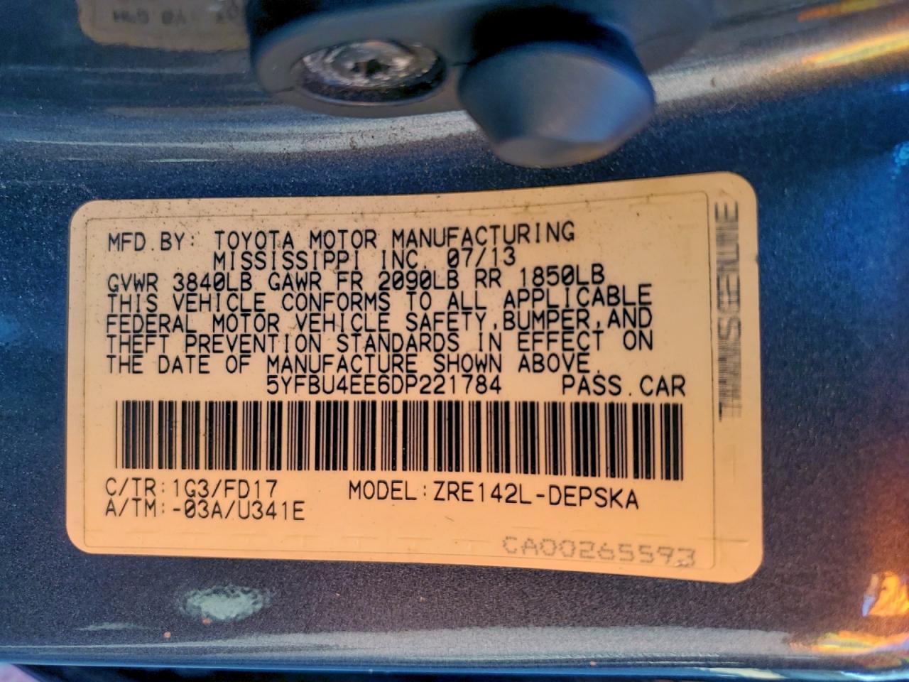 2013 TOYOTA COROLLA BASE photo 13