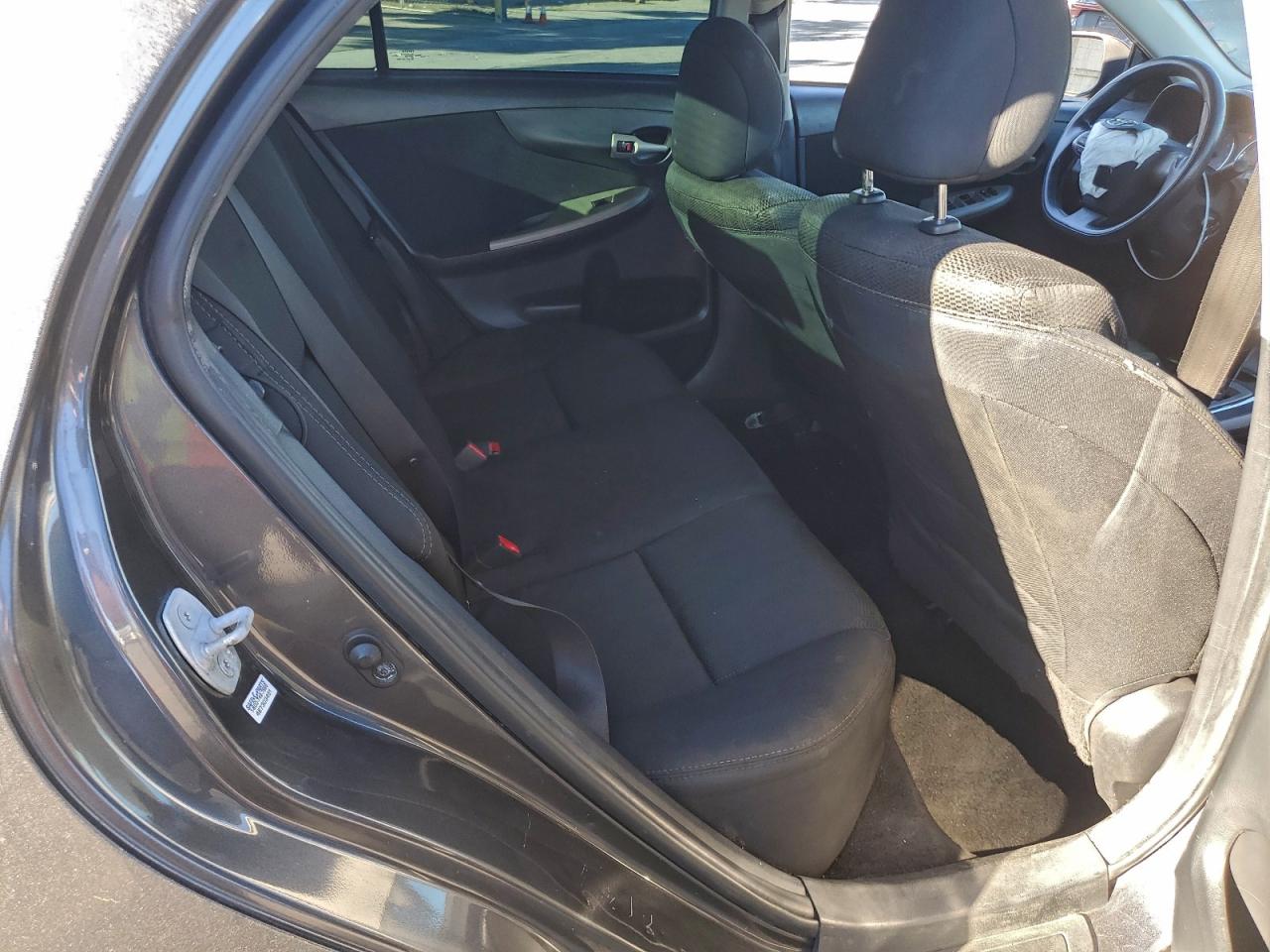 2013 TOYOTA COROLLA BASE photo 10