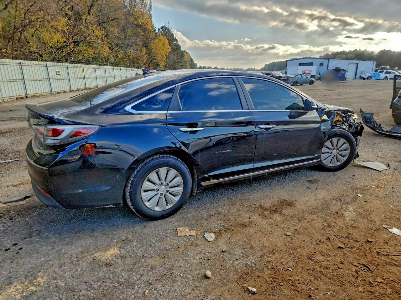 2016 HYUNDAI SONATA HYBRID photo 3