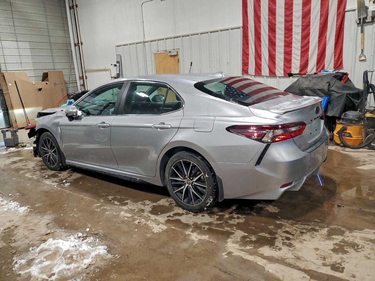 2024 TOYOTA CAMRY SE NIGHT SHADE photo 2