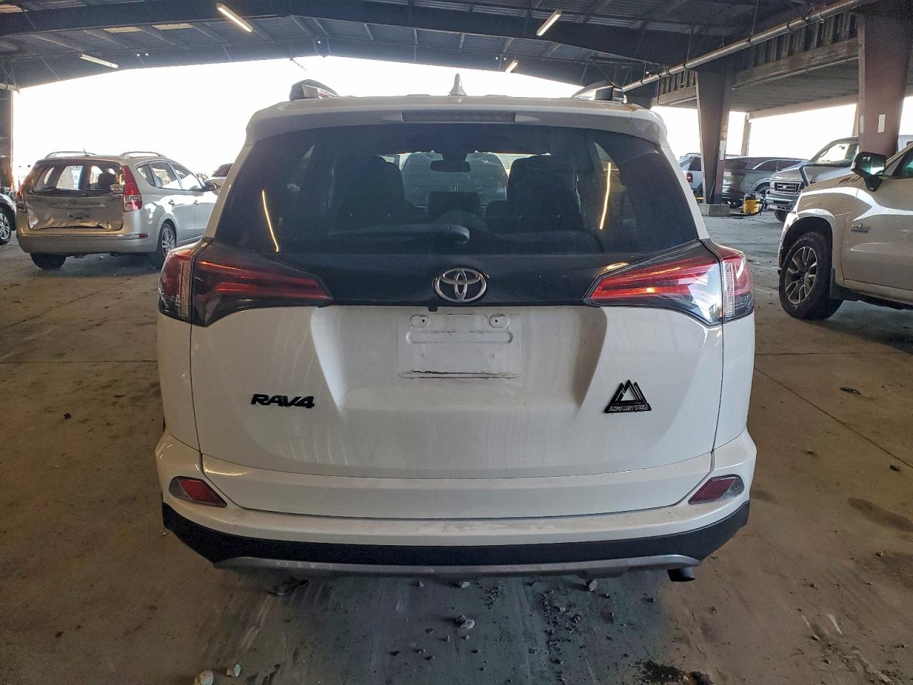 2018 TOYOTA RAV4 ADVENTURE photo 6