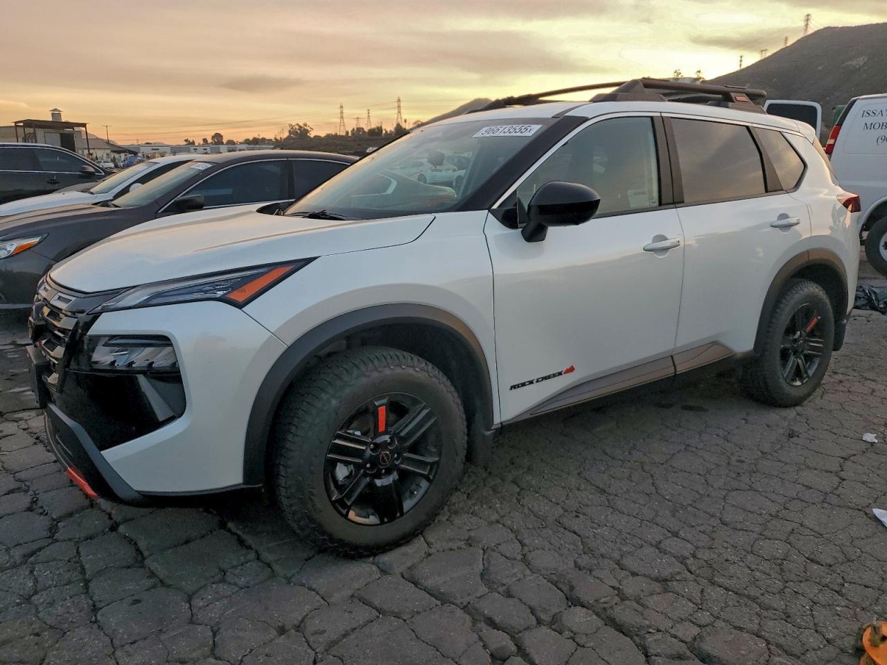 2025 NISSAN ROGUE