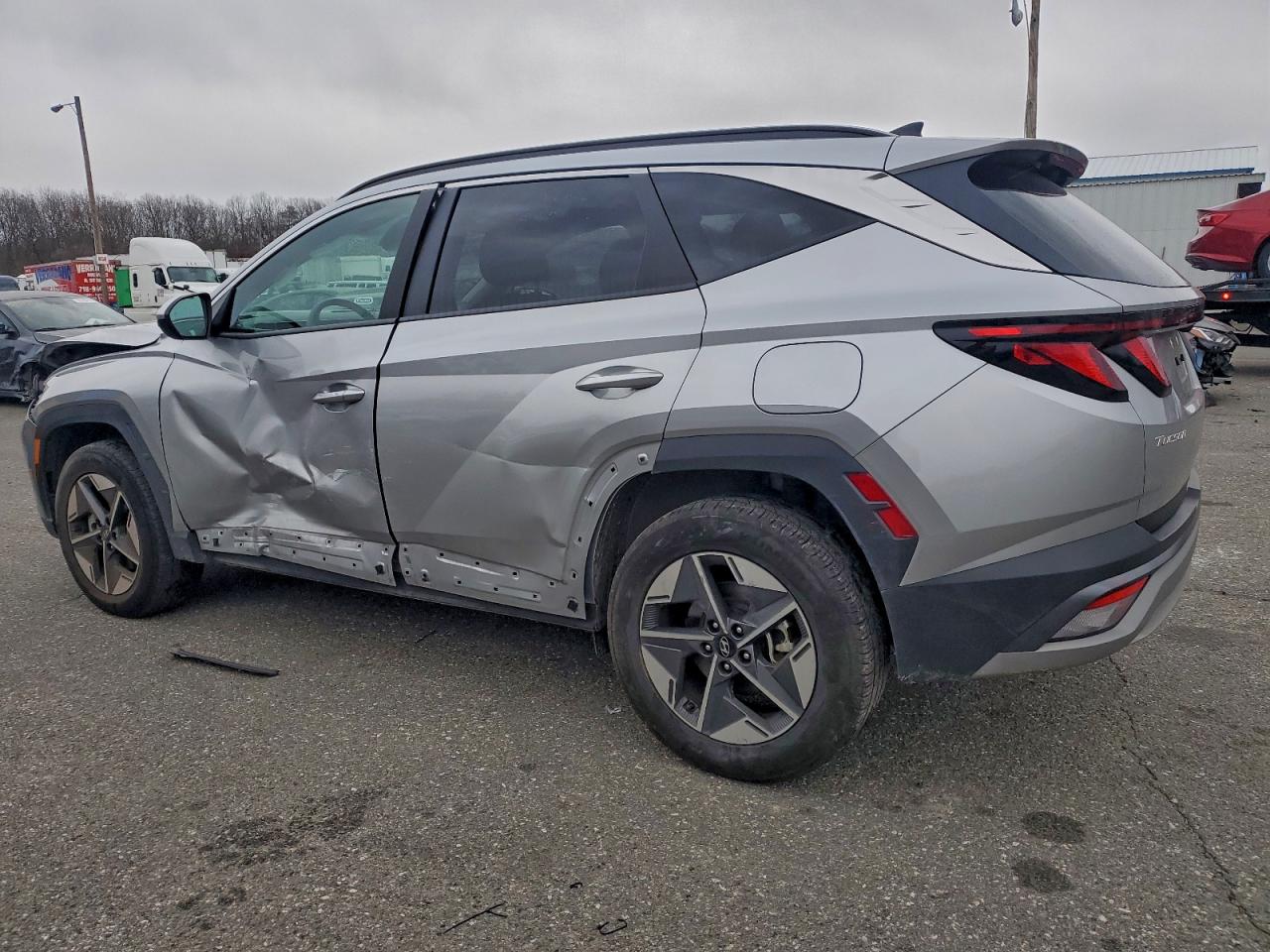 2025 HYUNDAI TUCSON SEL photo 2