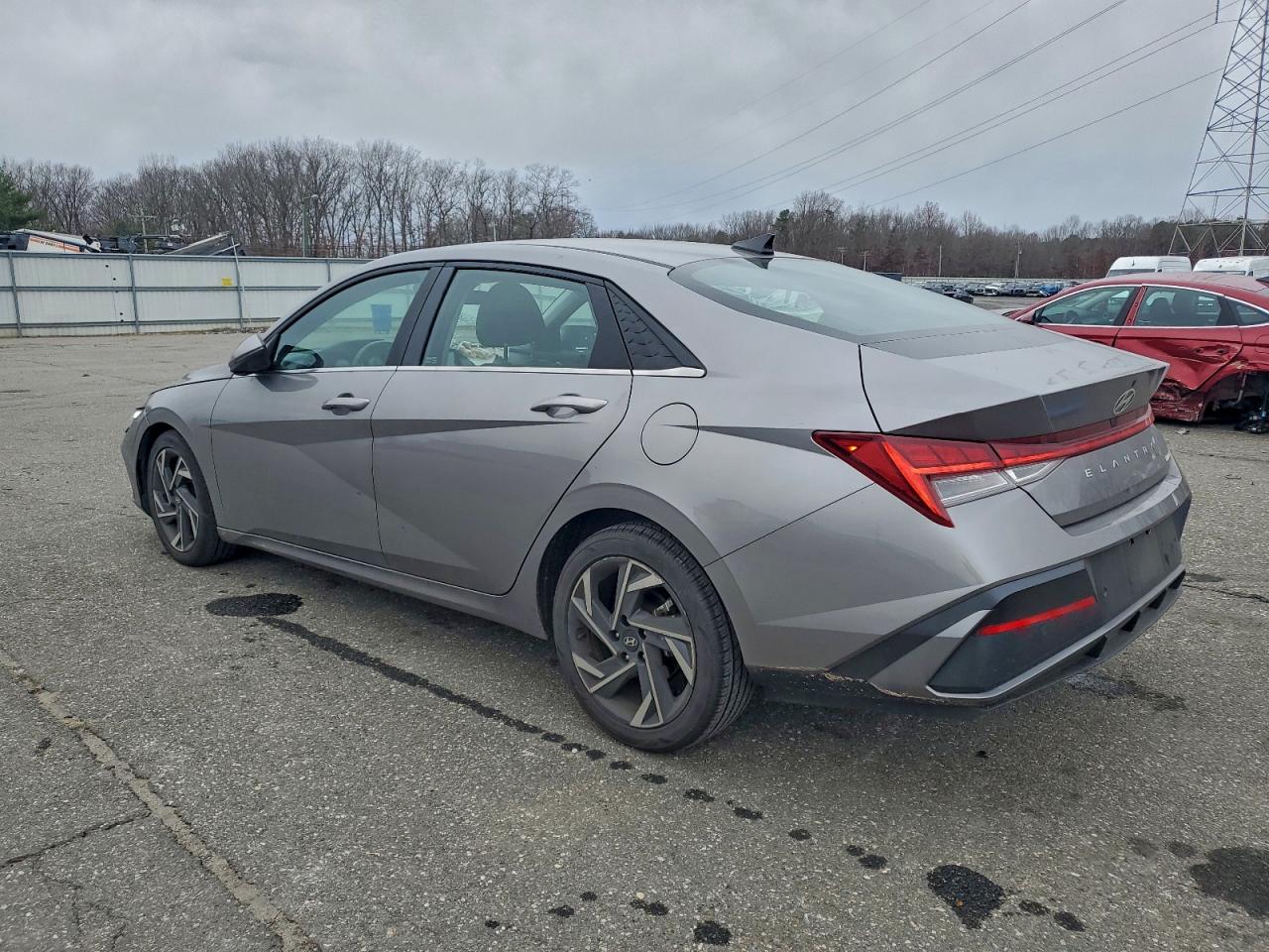 2024 HYUNDAI ELANTRA LIMITED photo 3
