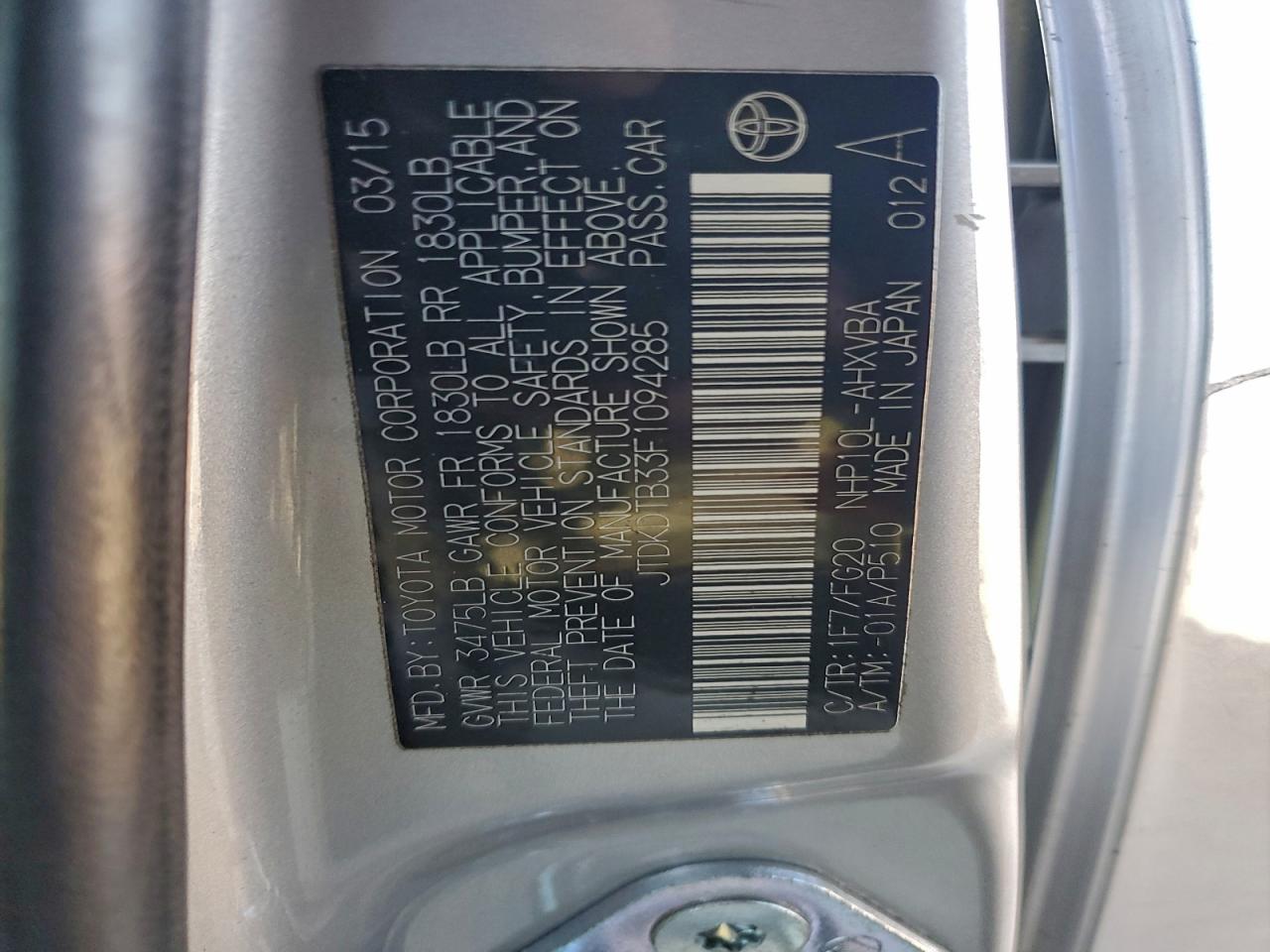 2015 TOYOTA PRIUS C photo 12