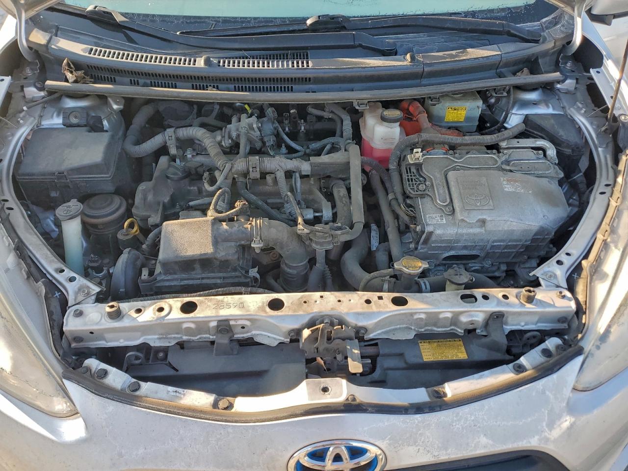2015 TOYOTA PRIUS C photo 11