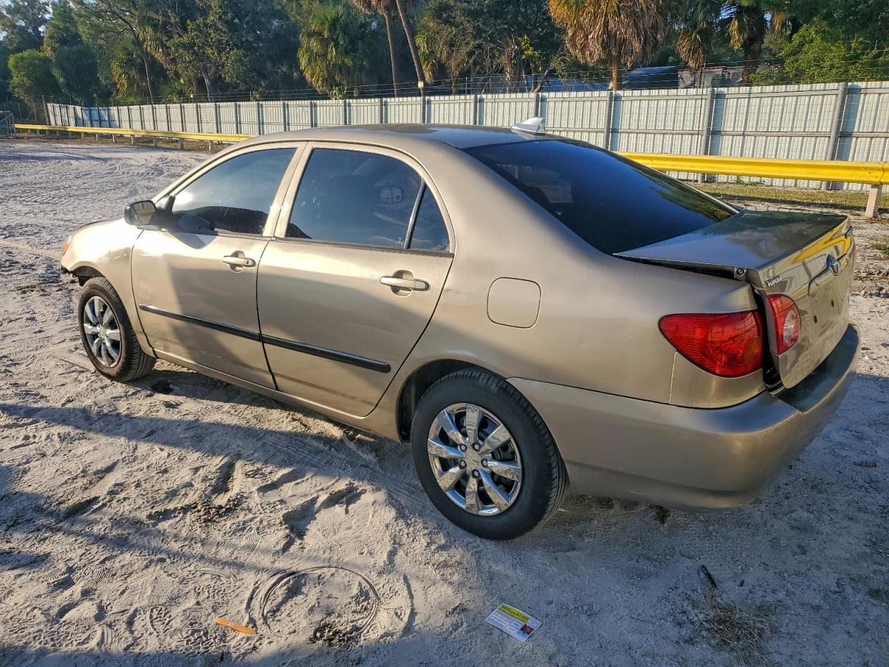 2004 TOYOTA COROLLA CE photo 2