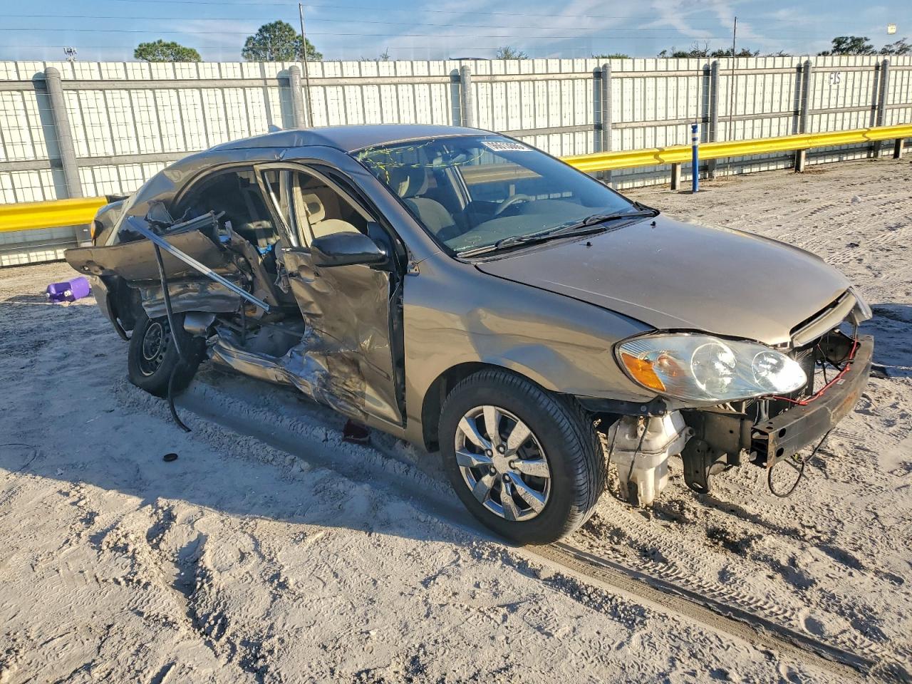 2004 TOYOTA COROLLA CE photo 4