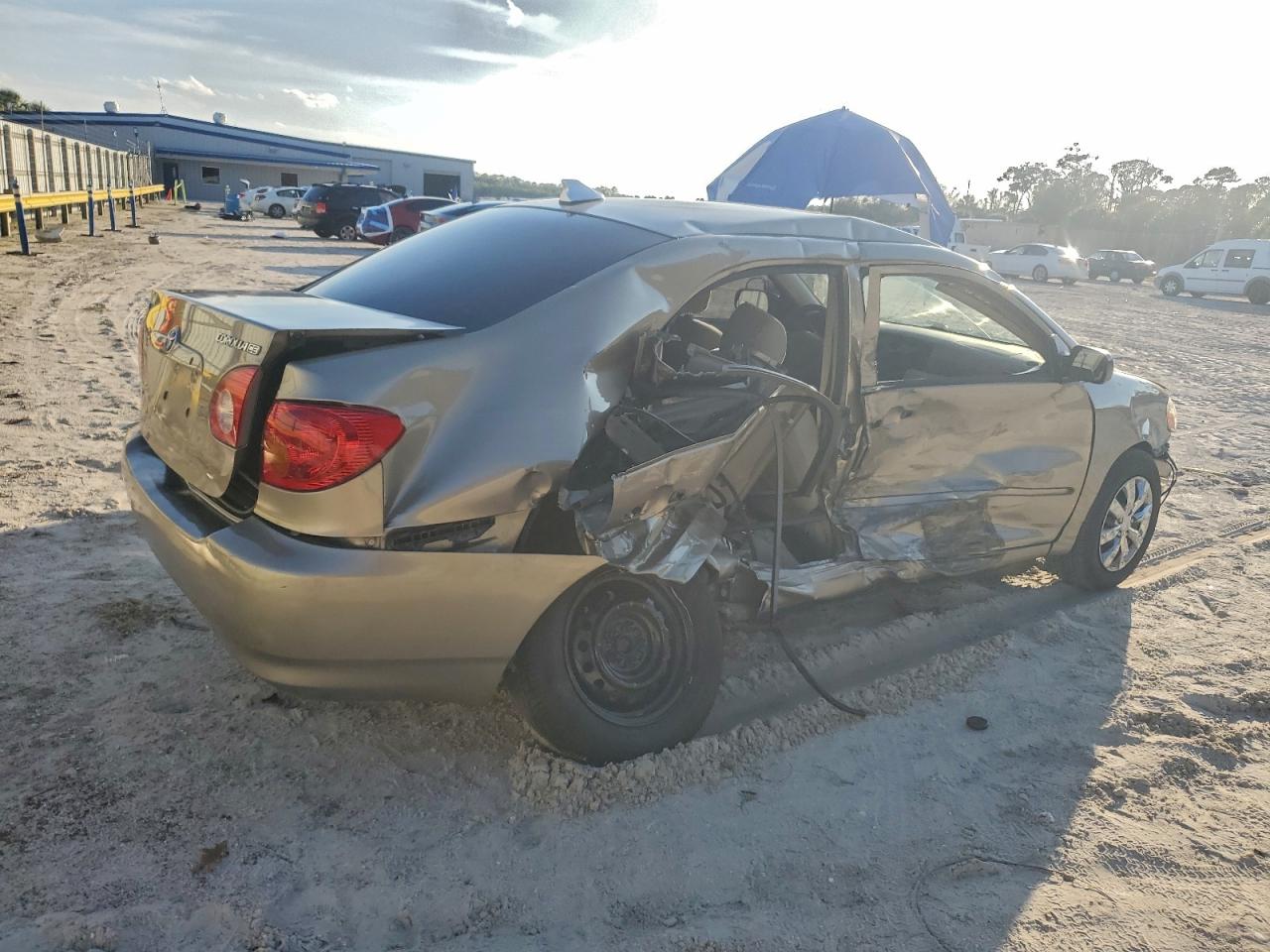 2004 TOYOTA COROLLA CE photo 3