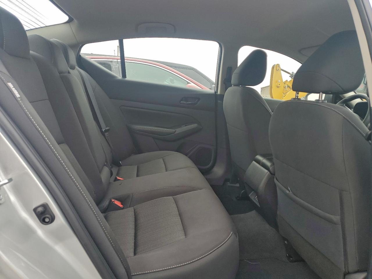 2025 NISSAN ALTIMA SV photo 10