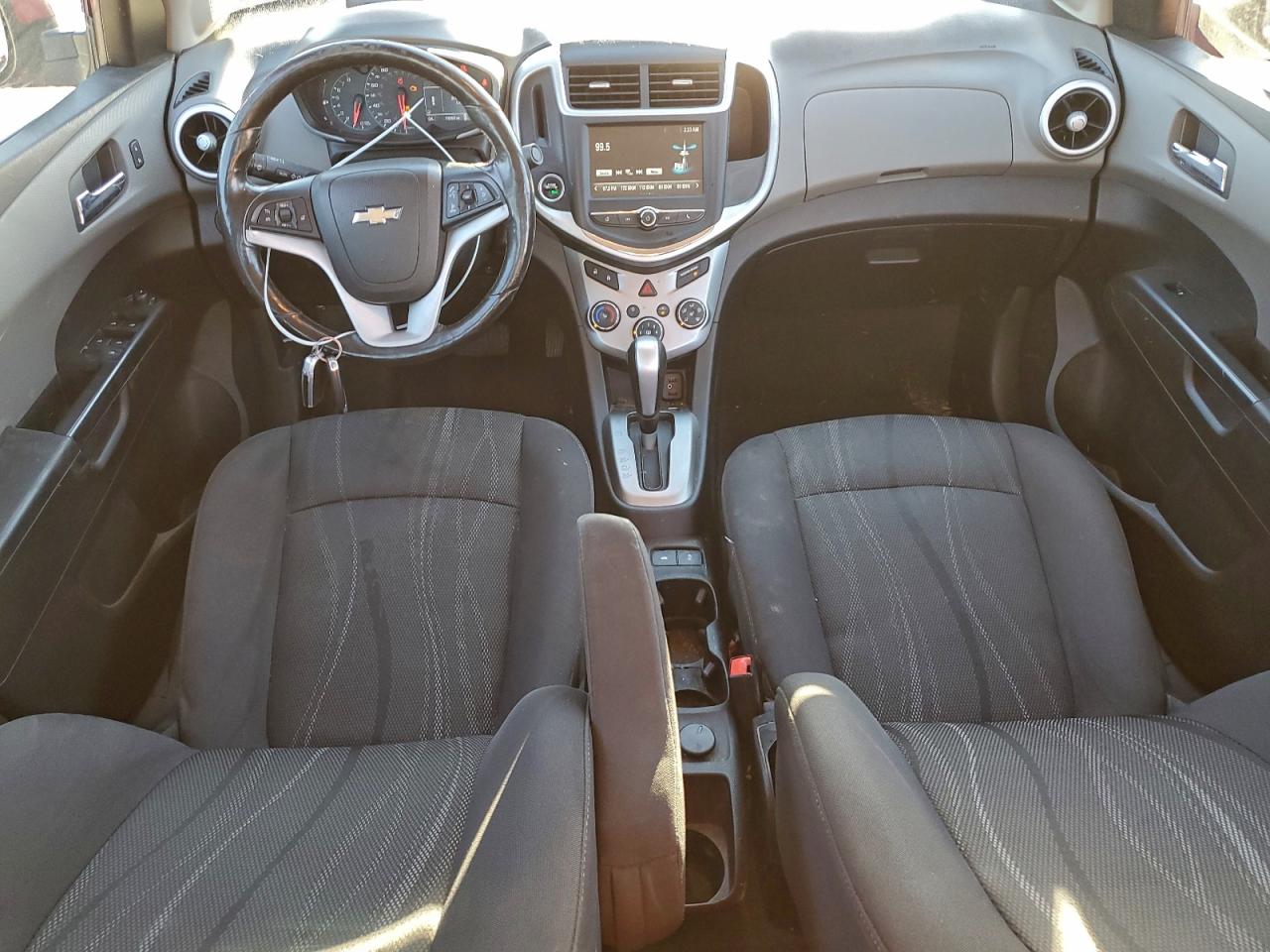 2017 CHEVROLET SONIC LT photo 8