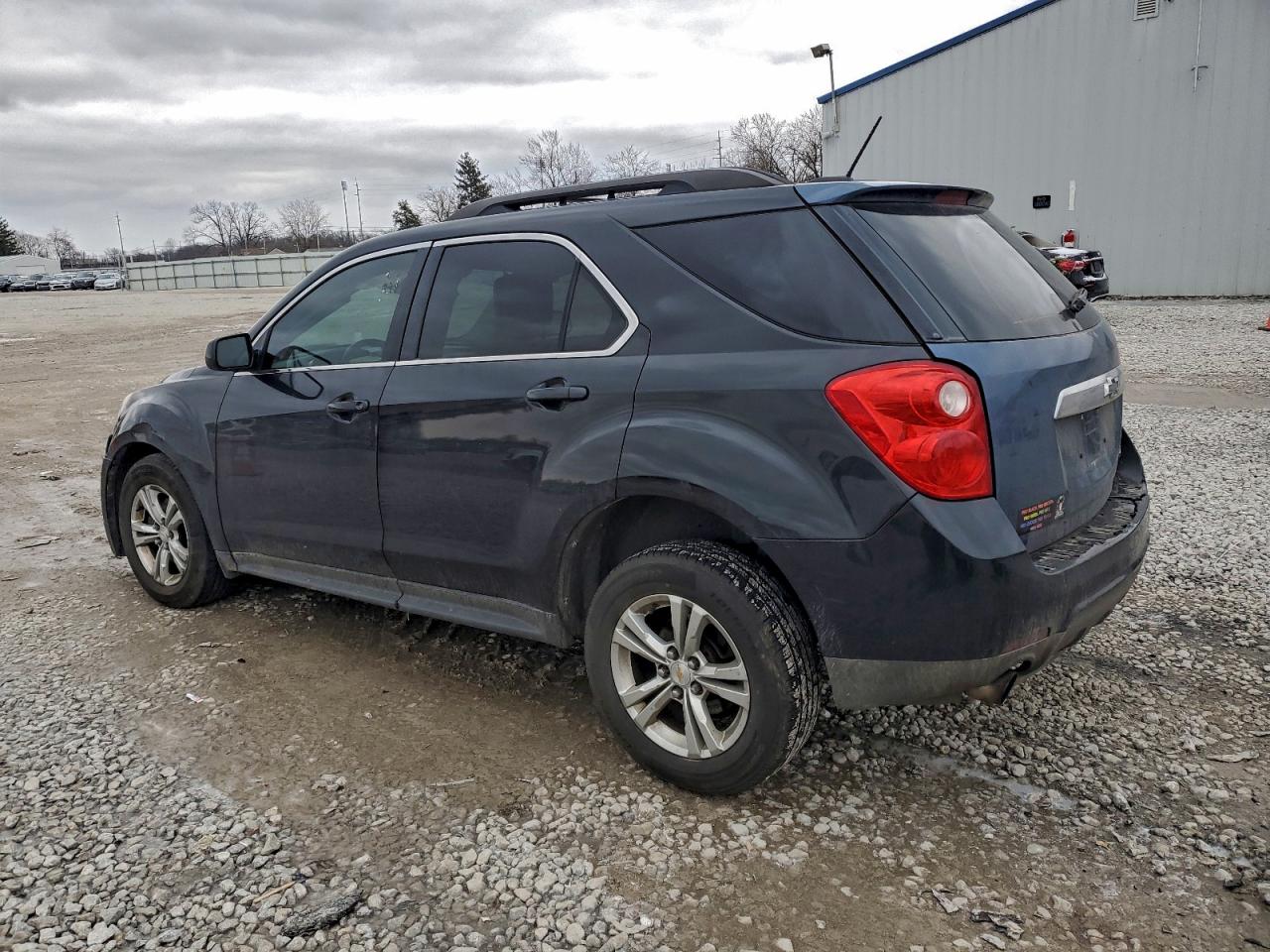 2015 CHEVROLET EQUINOX LT photo 2