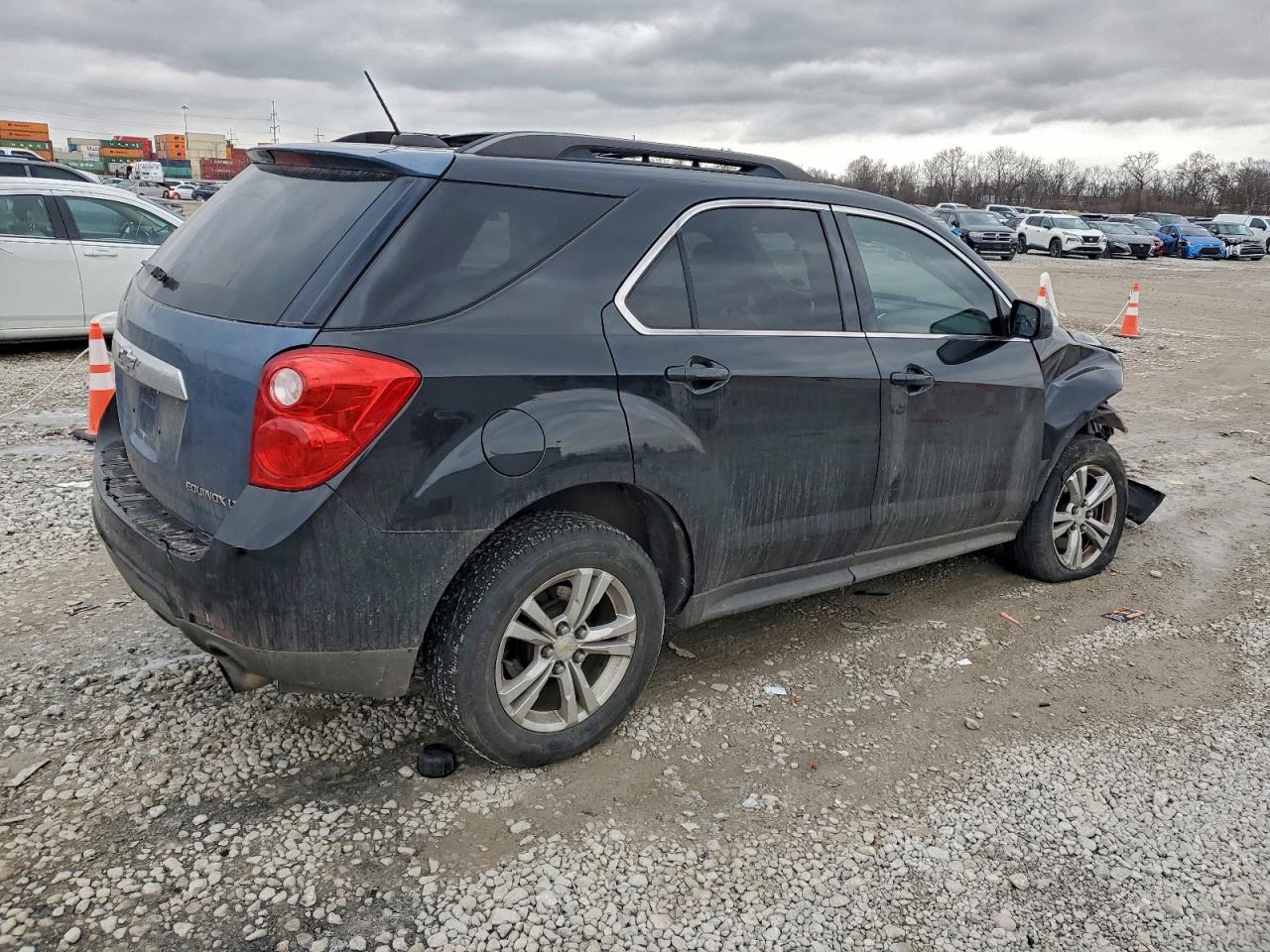 2015 CHEVROLET EQUINOX LT photo 3