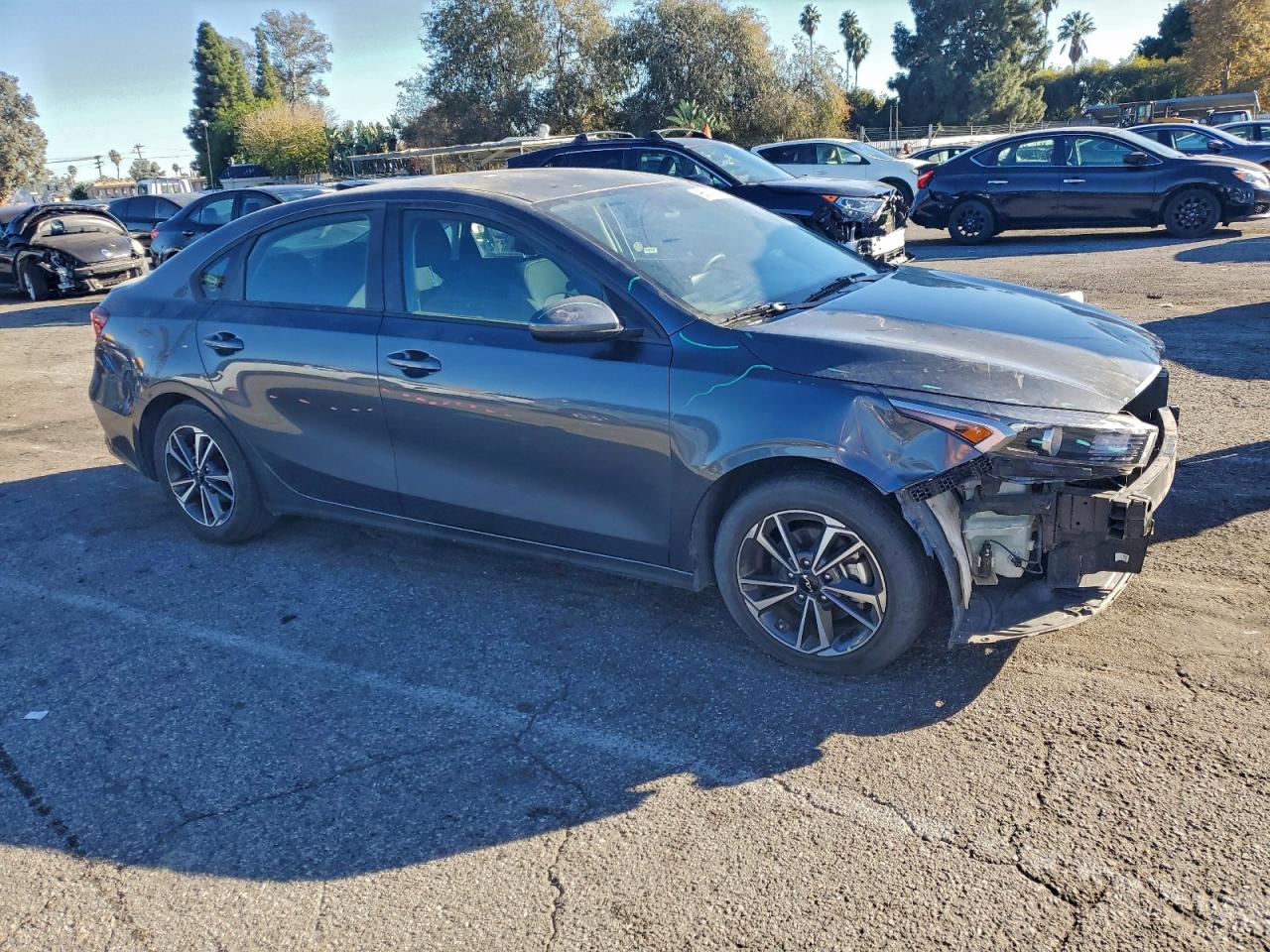 2024 KIA FORTE LX photo 4
