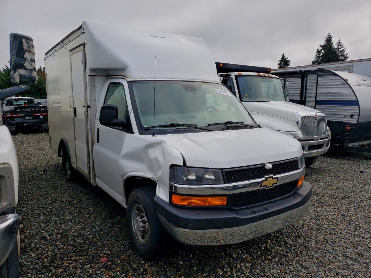 2022 CHEVROLET EXPRESS G3500 DELIVERY TRUCK photo 4