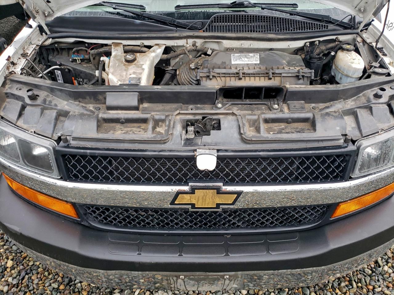 2022 CHEVROLET EXPRESS G3500 DELIVERY TRUCK photo 12