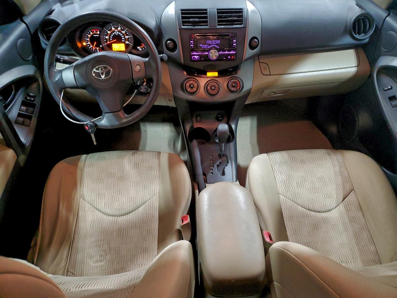 2011 TOYOTA RAV4 photo 8