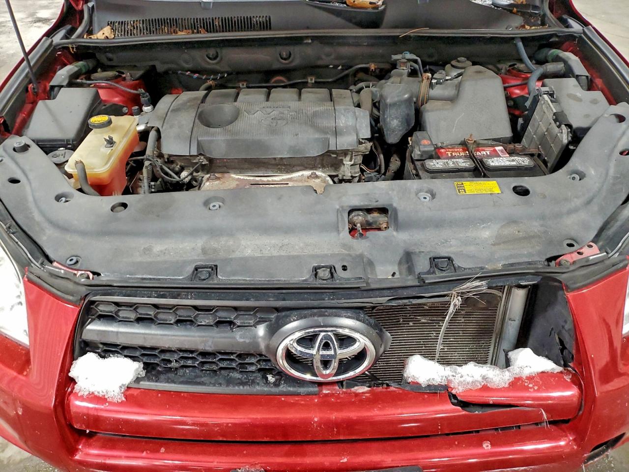 2011 TOYOTA RAV4 photo 12