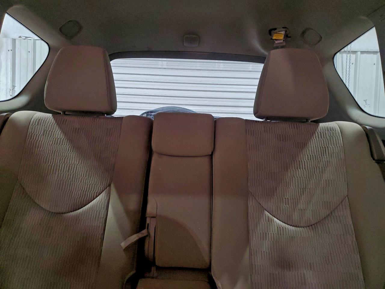 2011 TOYOTA RAV4 photo 10