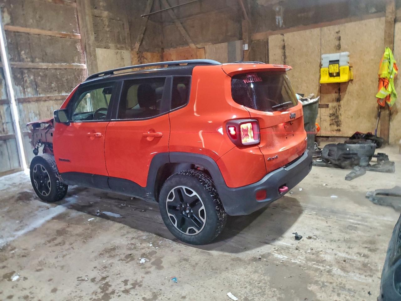 2015 JEEP RENEGADE TRAILHAWK photo 2