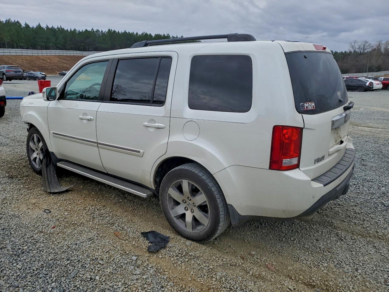 2015 HONDA PILOT TOURING photo 2