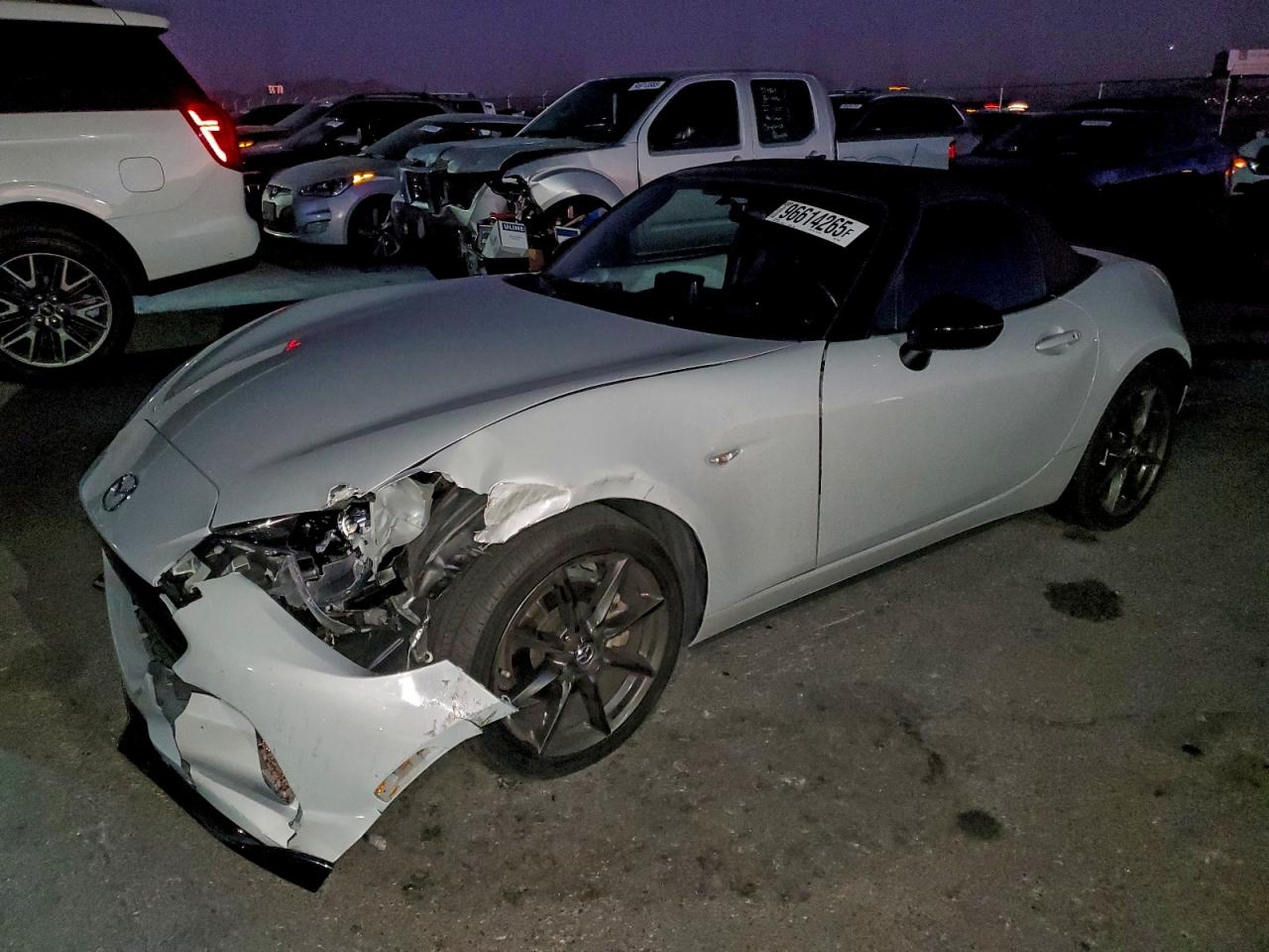 2016 MAZDA MX-5 MIATA