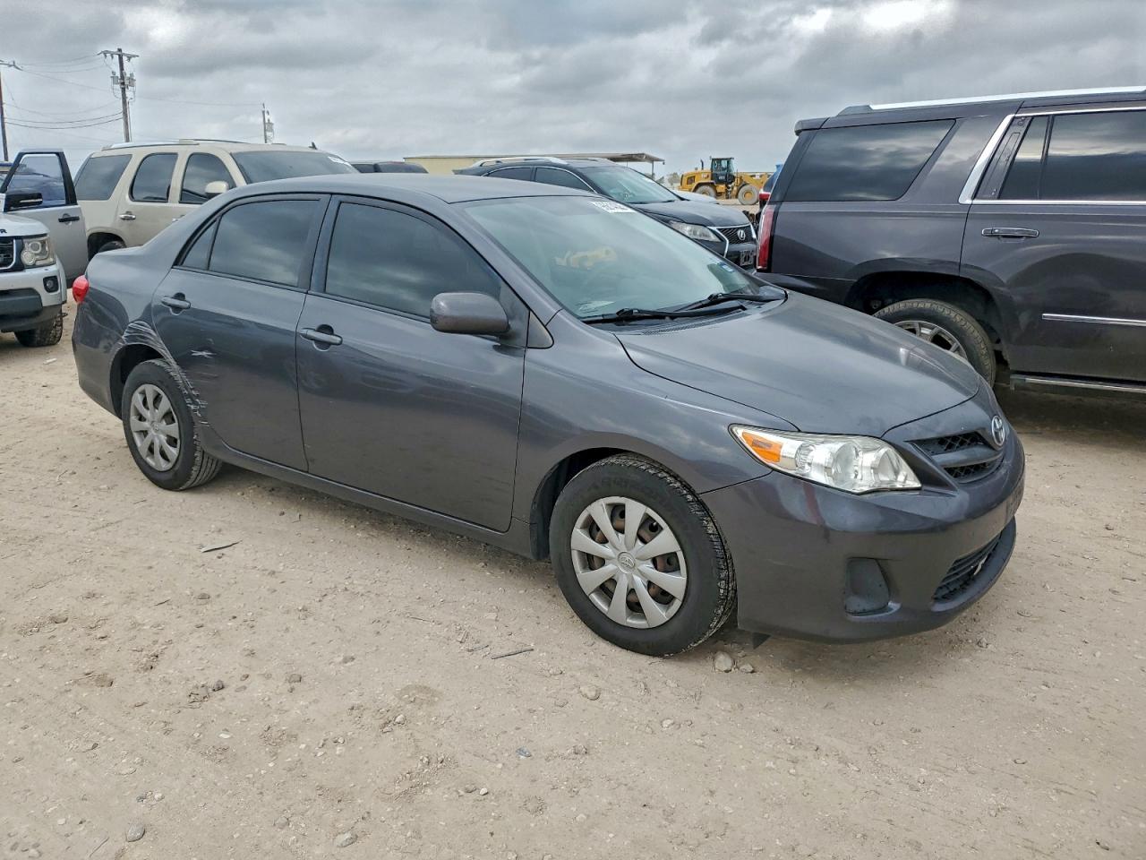 2011 TOYOTA COROLLA BASE photo 4