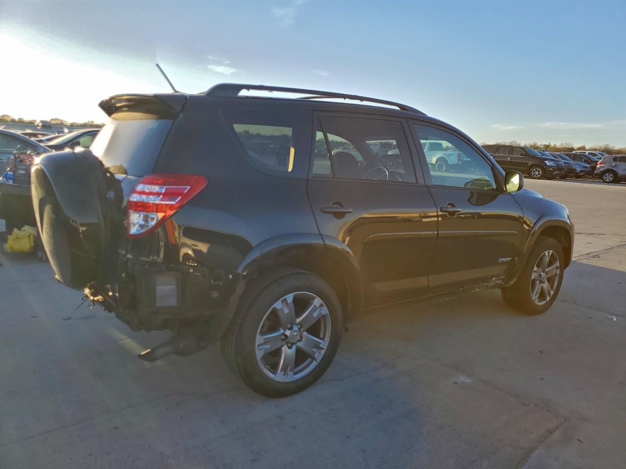 2011 TOYOTA RAV4 SPORT photo 3