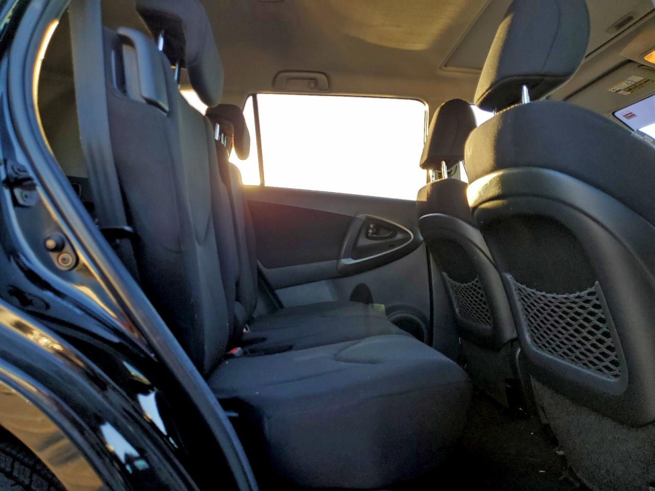 2011 TOYOTA RAV4 SPORT photo 11