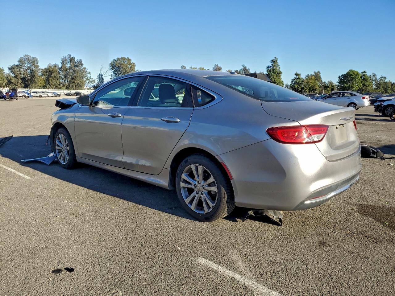 2015 CHRYSLER 200 LIMITED photo 2