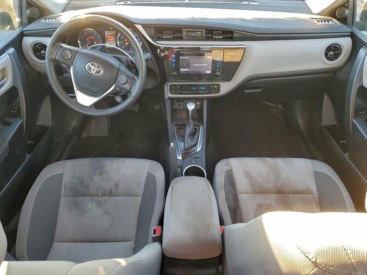 2017 TOYOTA COROLLA L photo 8