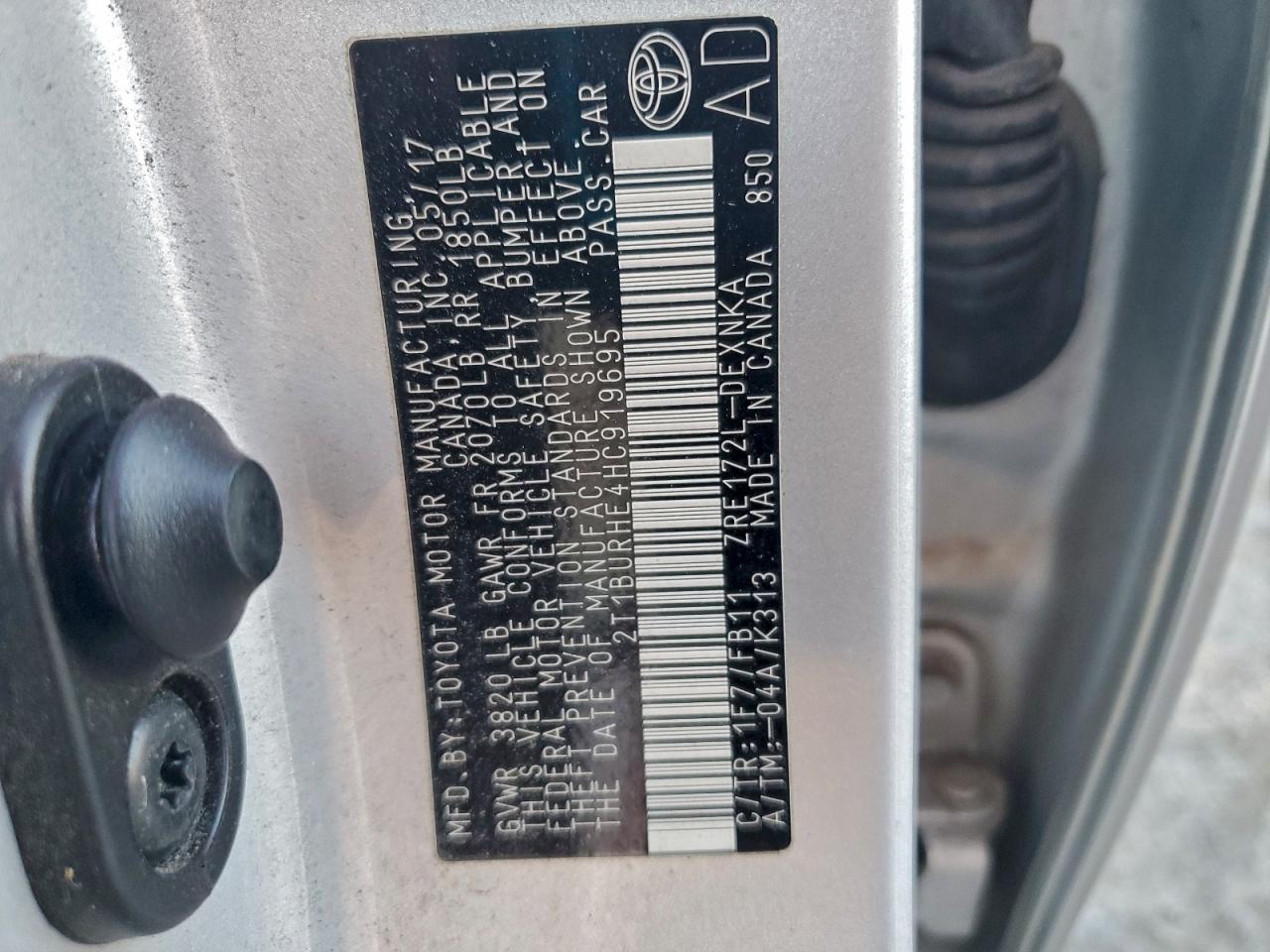 2017 TOYOTA COROLLA L photo 12