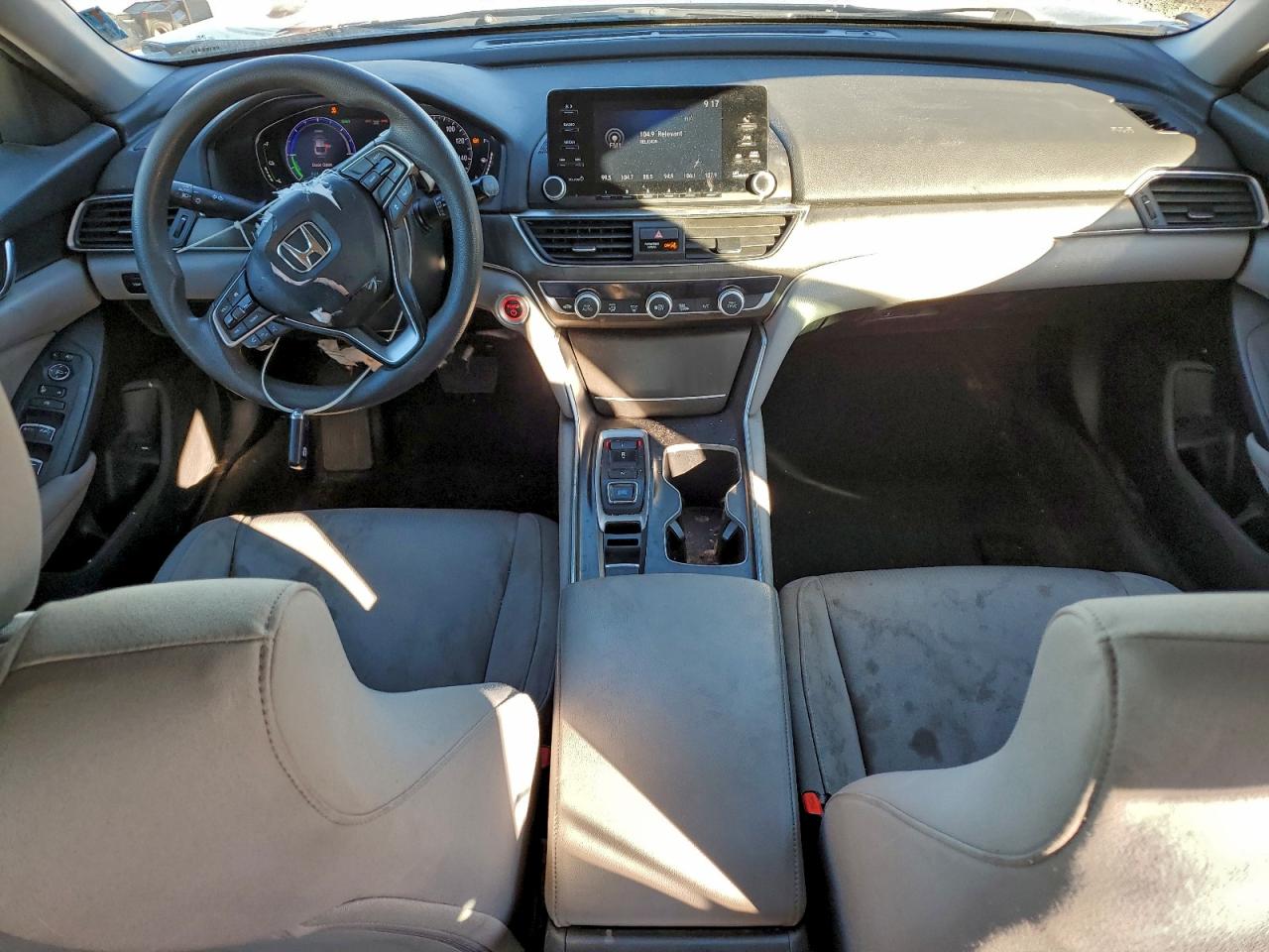 2018 HONDA ACCORD HYBRID photo 8