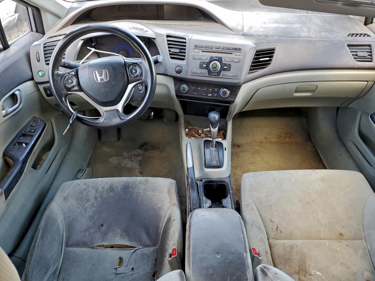 2012 HONDA CIVIC LX photo 8