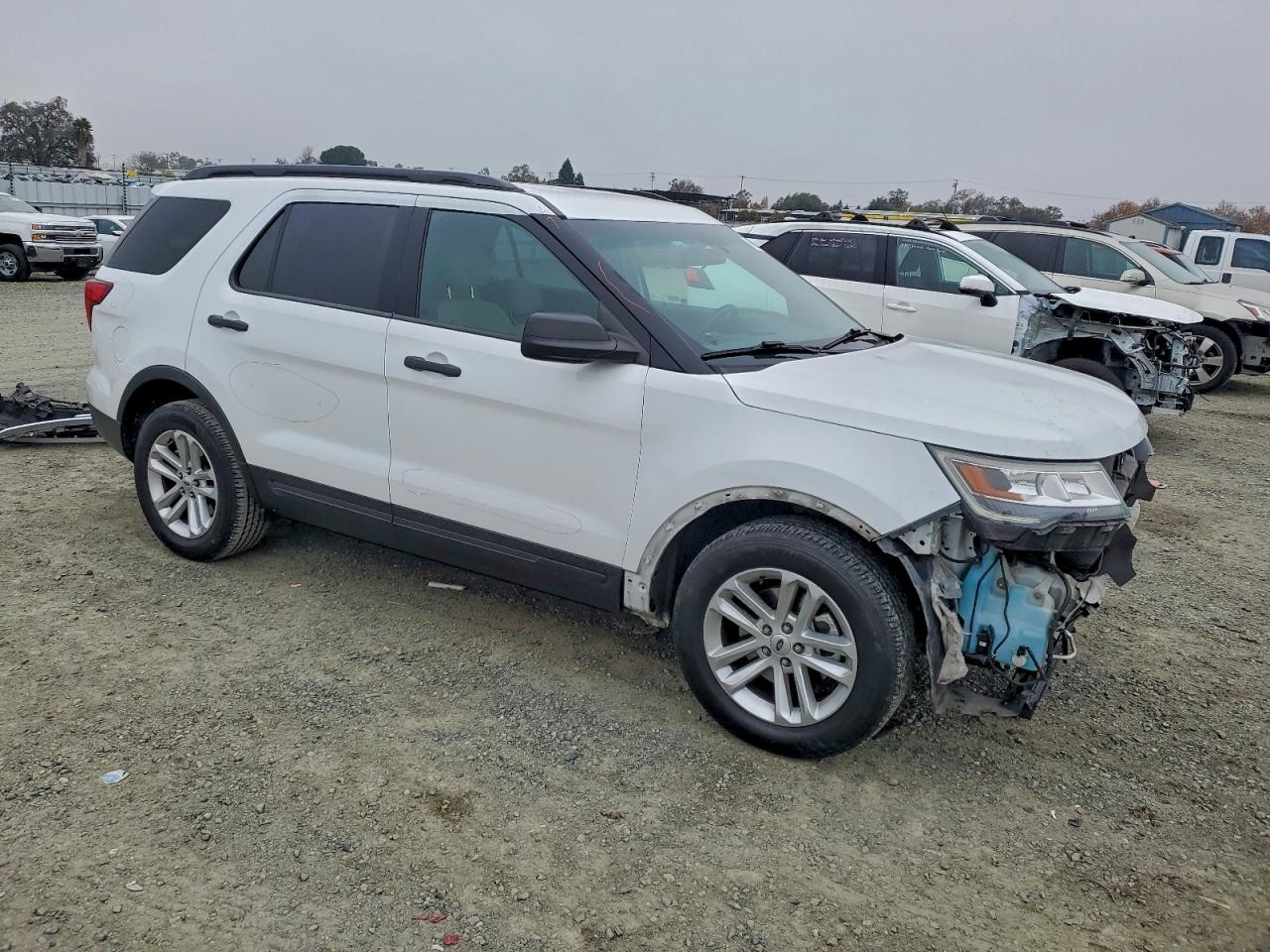 2017 FORD EXPLORER photo 4