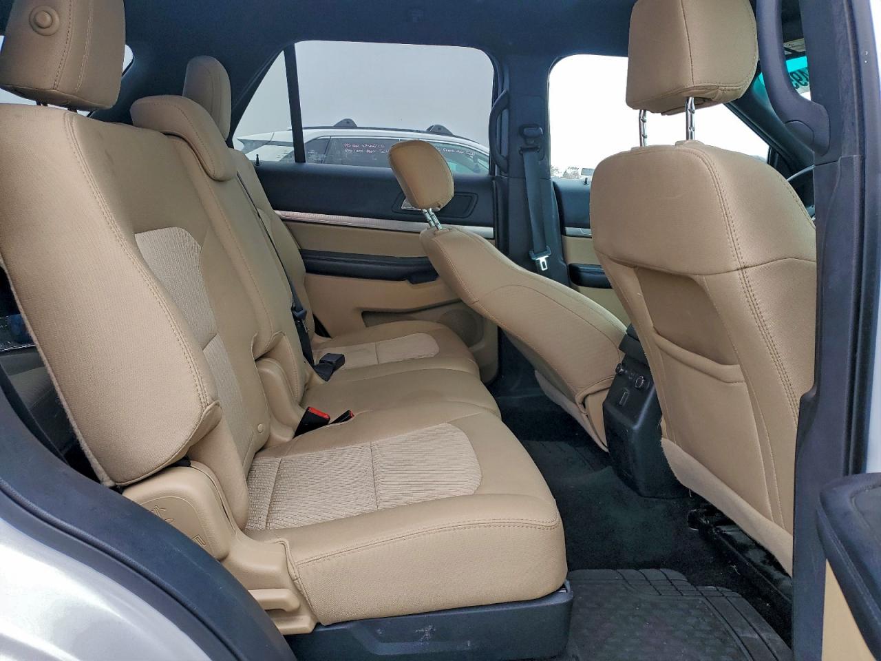 2017 FORD EXPLORER photo 11