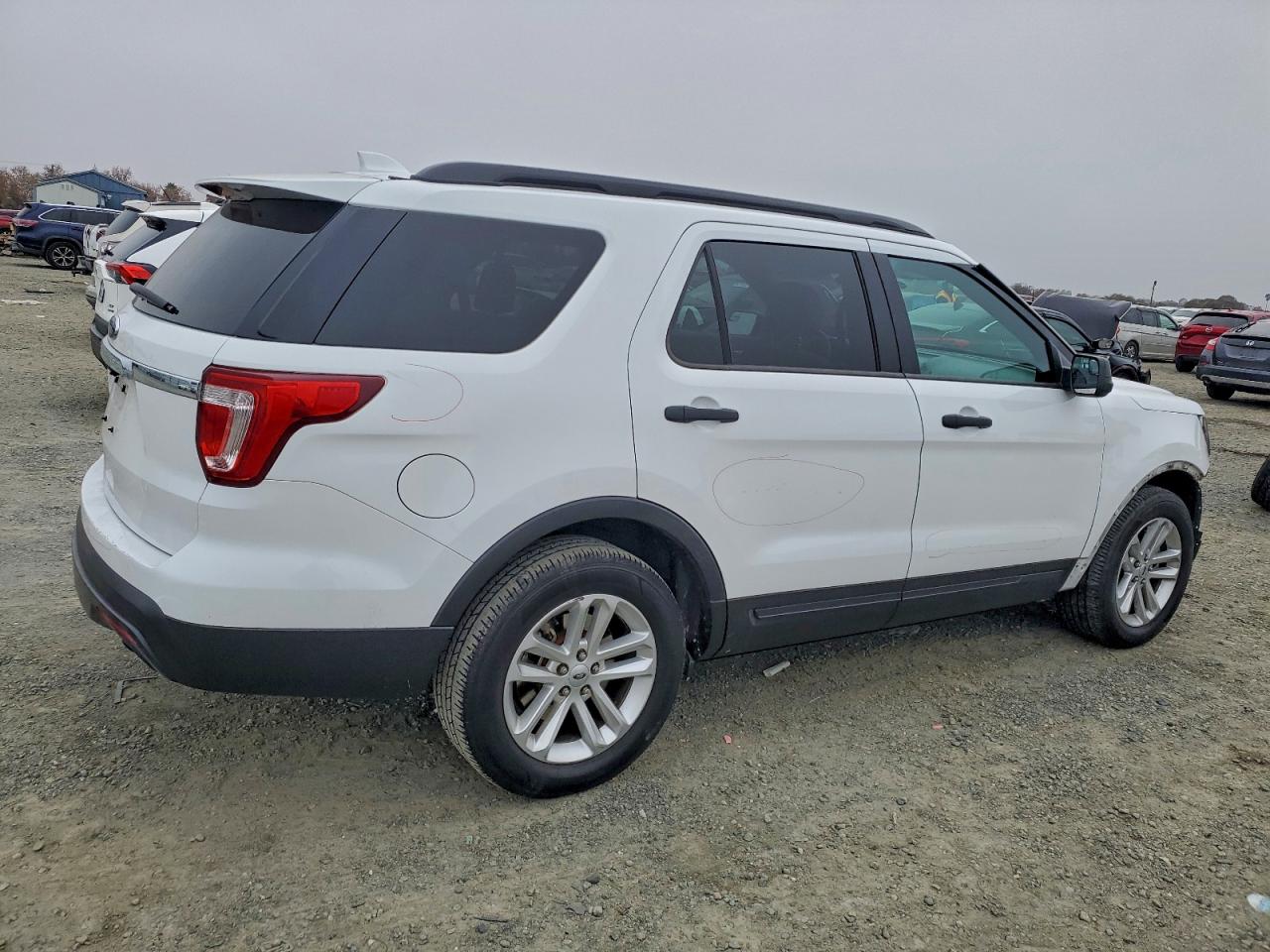 2017 FORD EXPLORER photo 3
