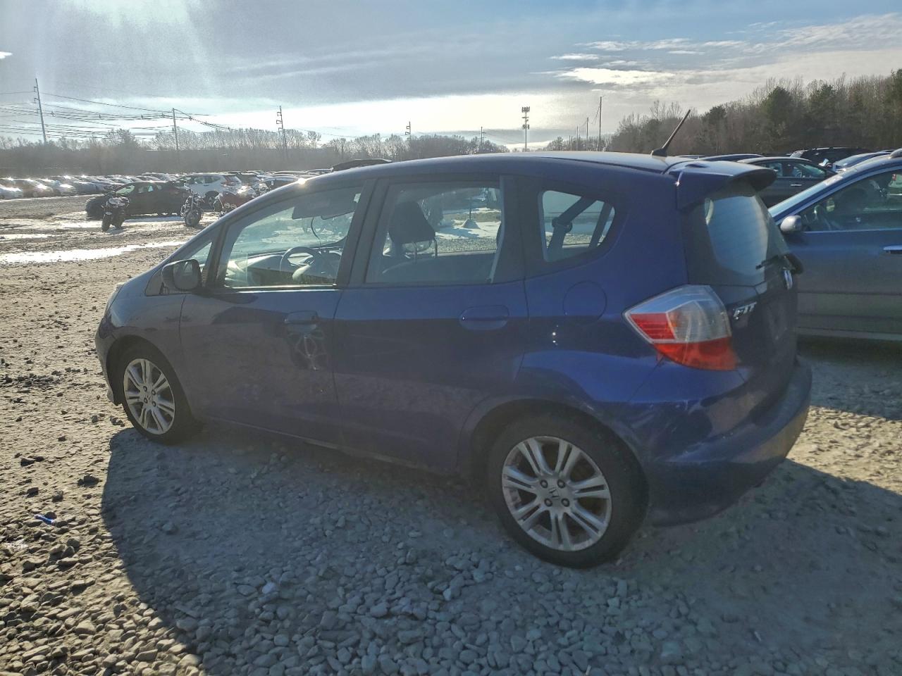 2011 HONDA FIT SPORT photo 2