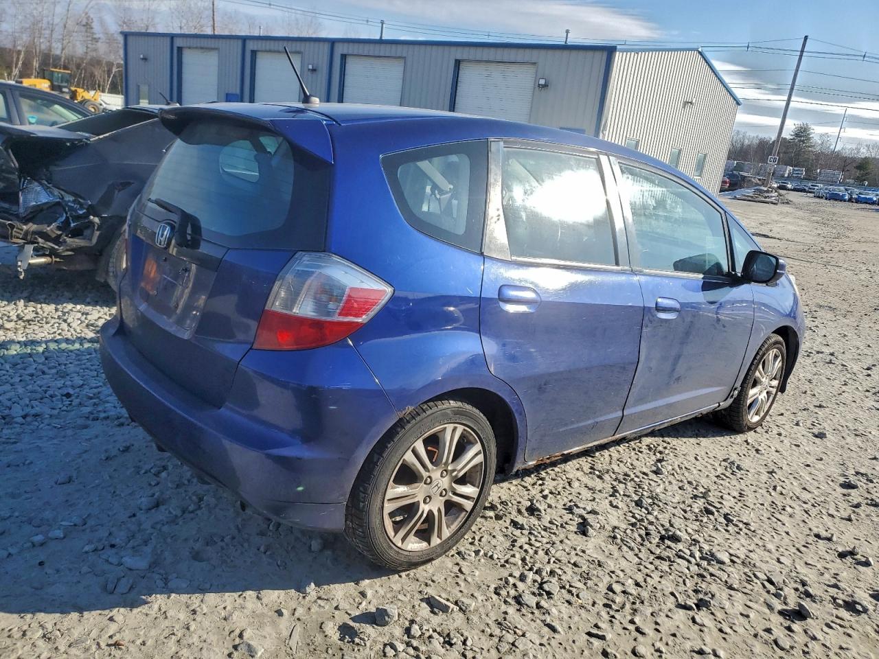 2011 HONDA FIT SPORT photo 3