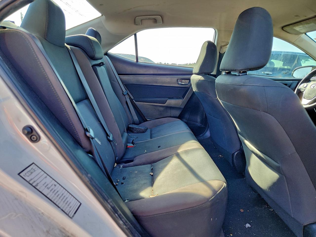 2019 TOYOTA COROLLA L photo 10