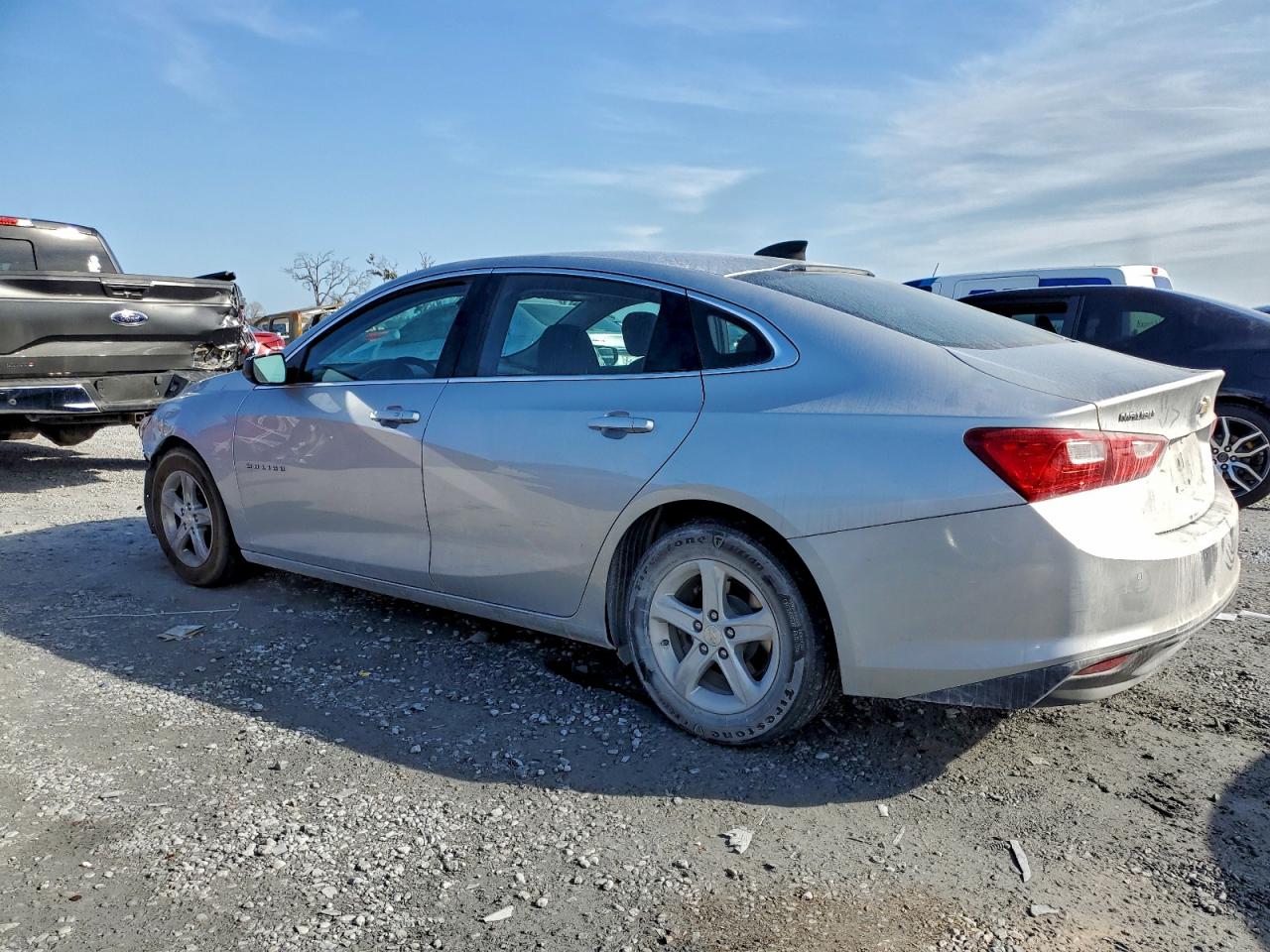 2021 CHEVROLET MALIBU LS photo 2