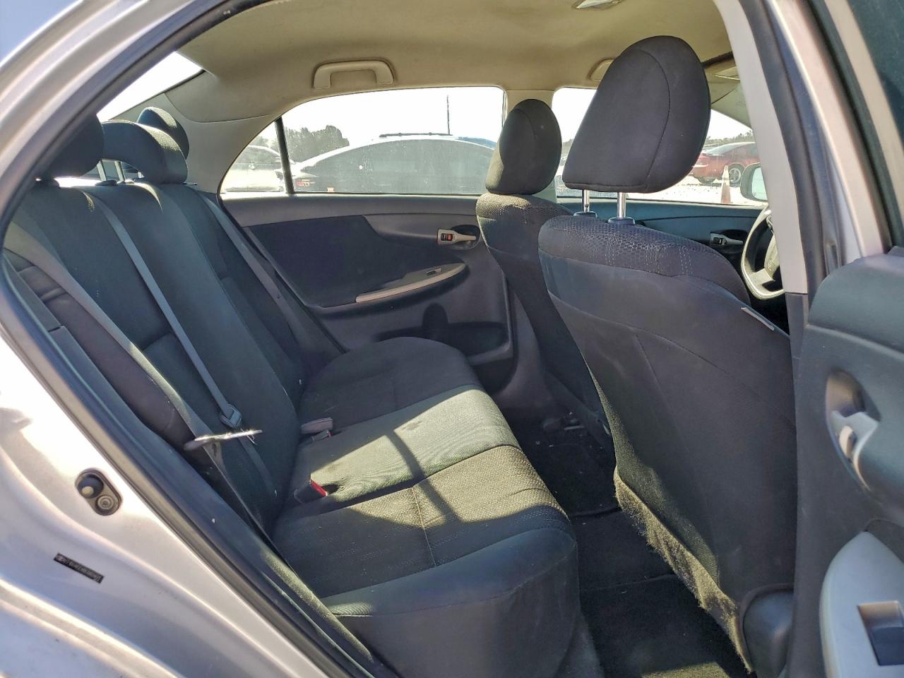2011 TOYOTA COROLLA BASE photo 10