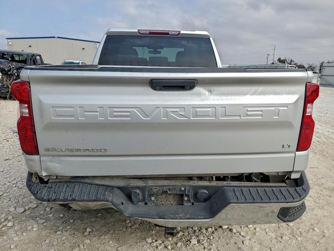 2020 CHEVROLET SILVERADO K1500 LT photo 6