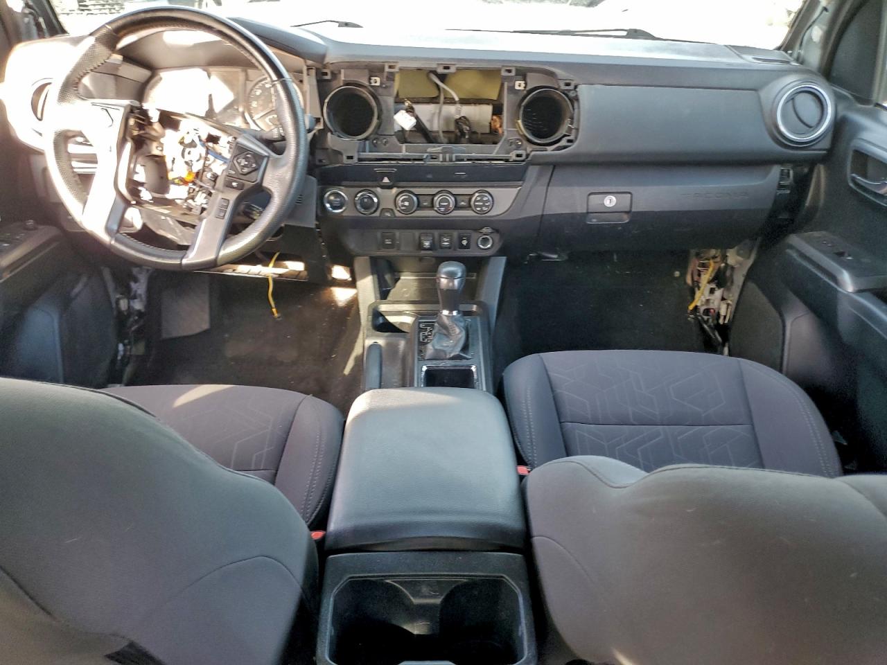 2019 TOYOTA TACOMA DOUBLE CAB photo 8
