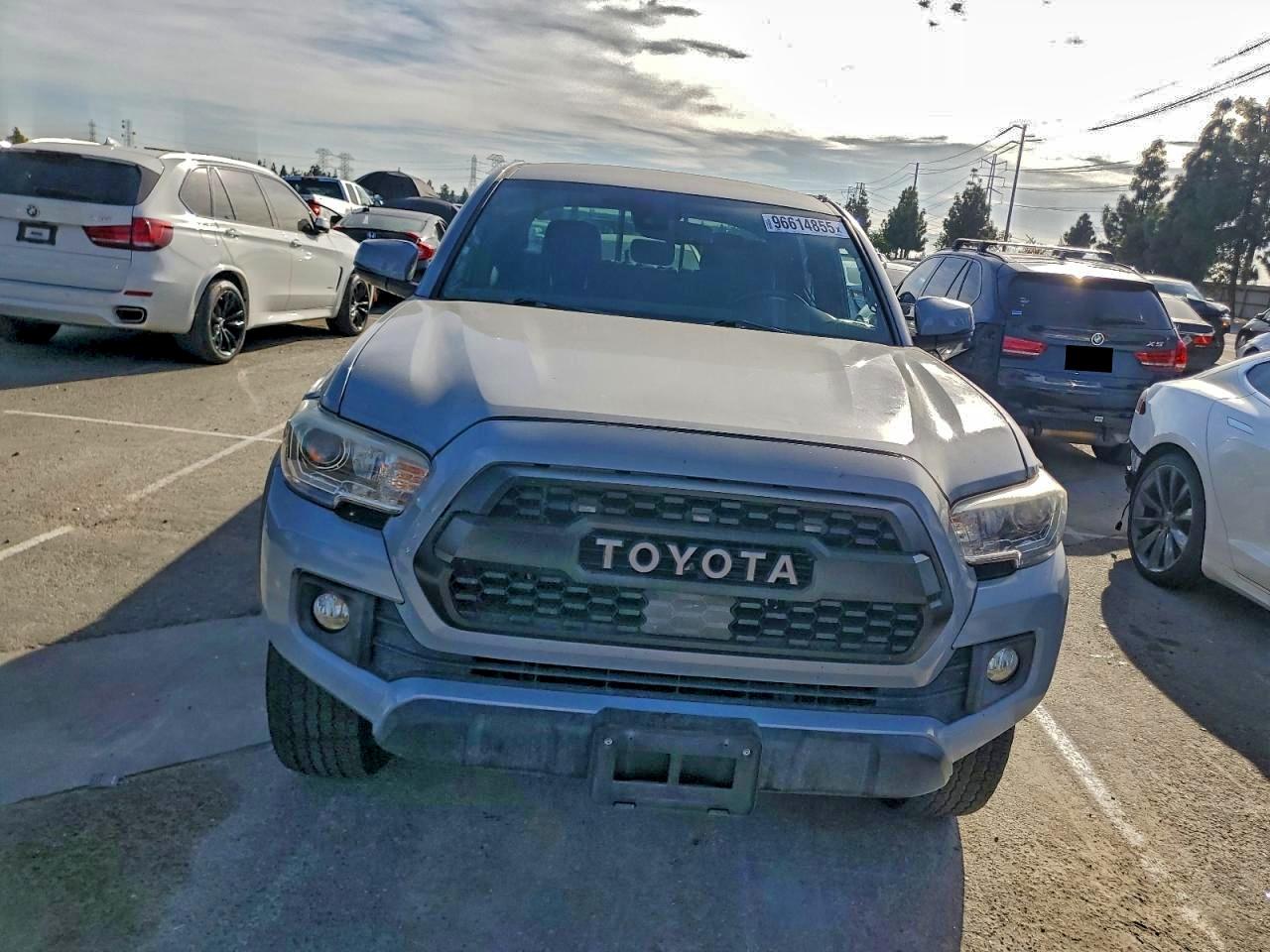 2019 TOYOTA TACOMA DOUBLE CAB photo 5