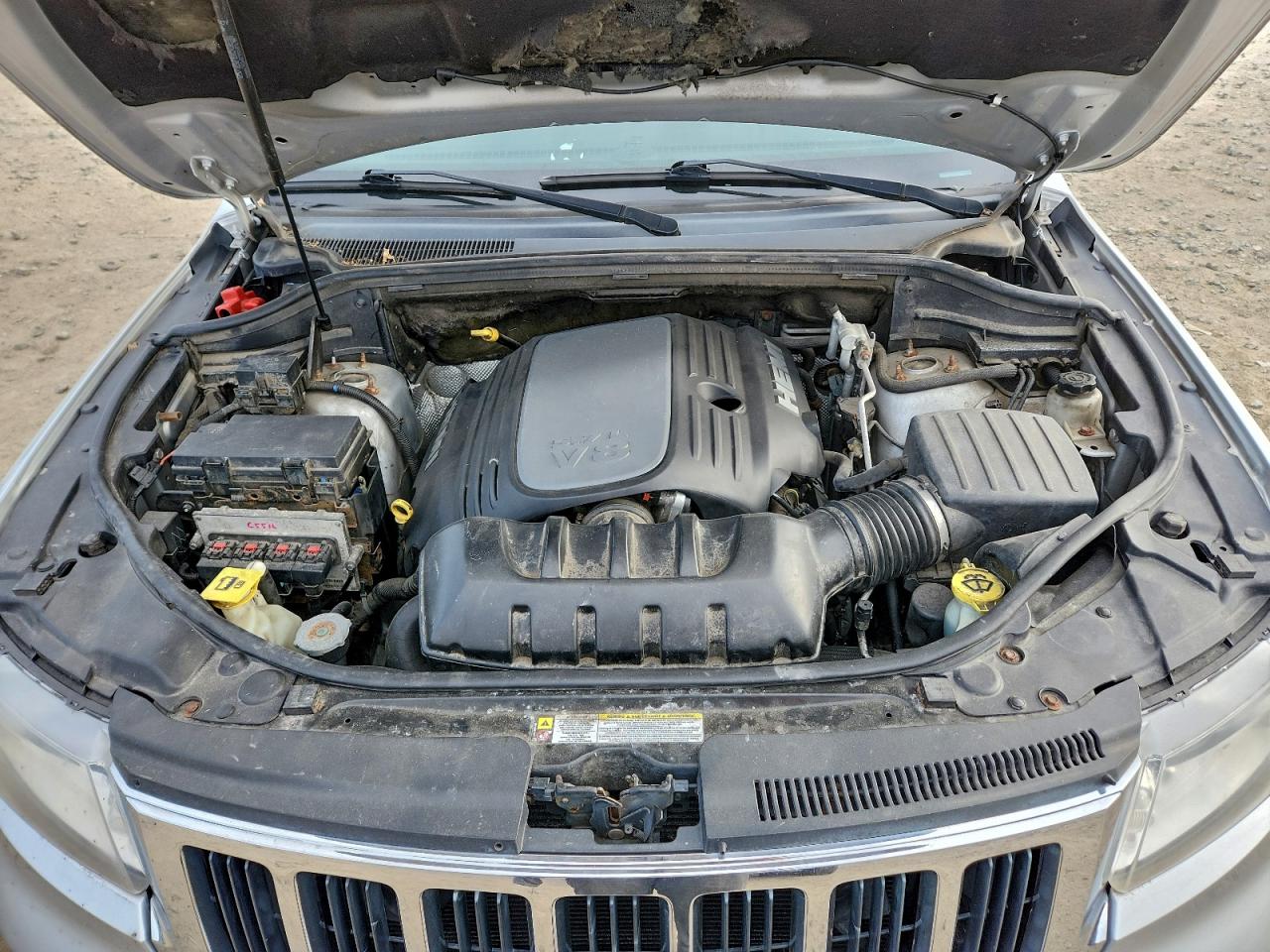 2011 JEEP GRAND CHEROKEE LIMITED photo 12
